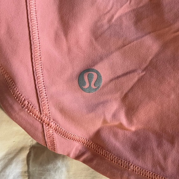 Lululemon Coral Tank top - Picture 6 of 7